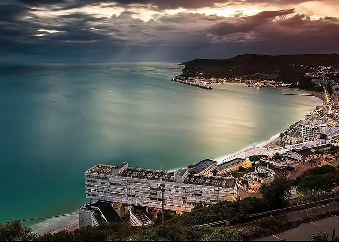 Διαμέρισμα Bay *