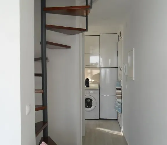 Apartment Bay *